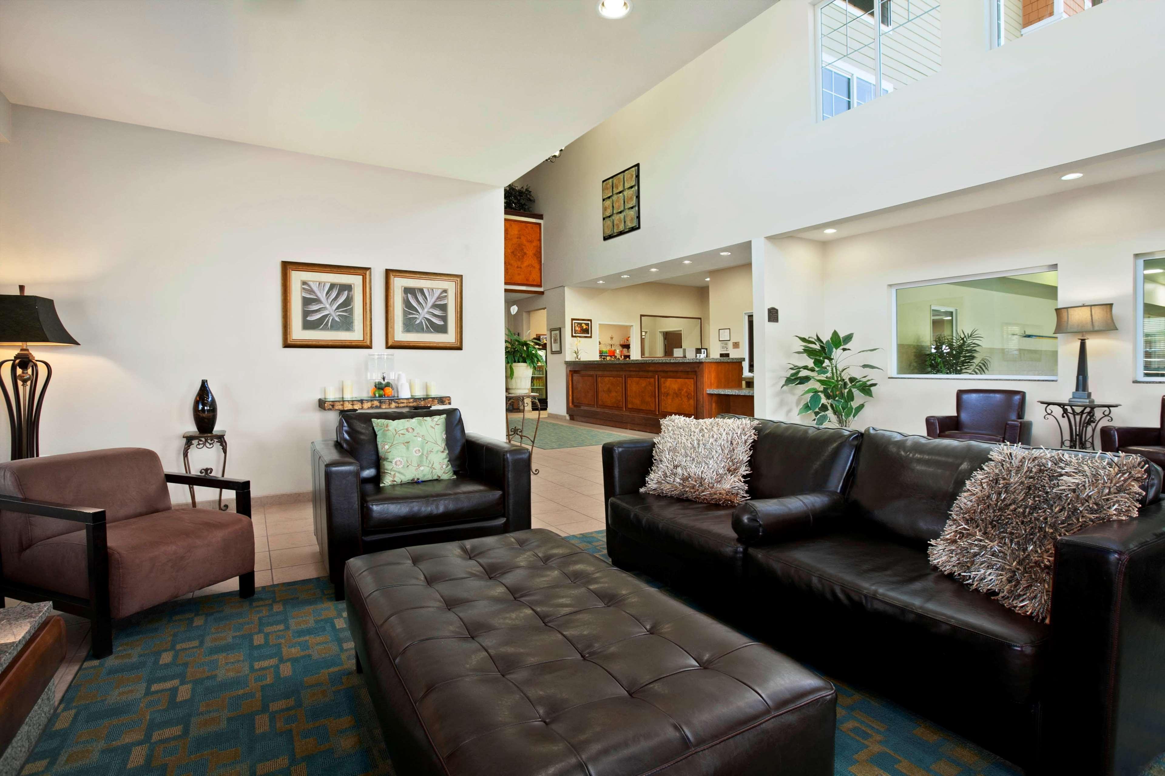 Best Western Plus Peppertree Inn At Omak Exteriér fotografie