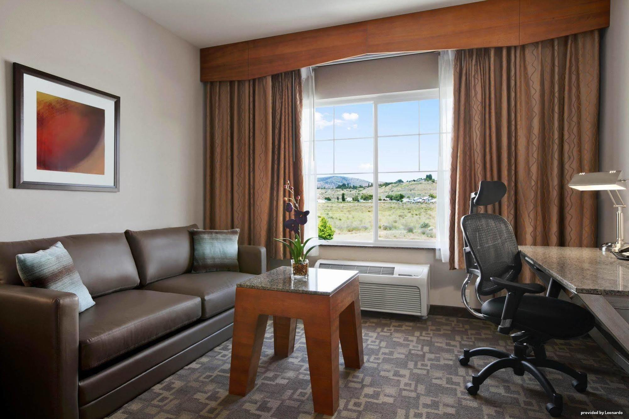 Best Western Plus Peppertree Inn At Omak Exteriér fotografie